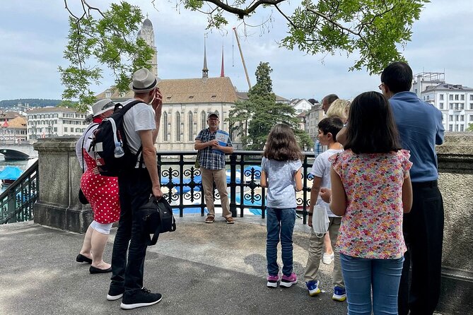 Zurich Sights: Cruise, Lindt Chocolate and optional FIFA Ticket - The 30-minute public boat cruise