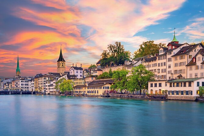 Zurich Small-Group Walking Tour Including a Lake Cruise - Fraumünster adds art in a short stop