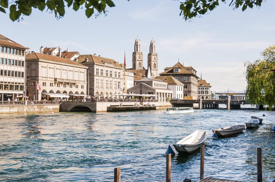 Zurich: Stein am Rhein, Rhine Falls & Lake Boat Cruise - The missing Stein am Rhein question