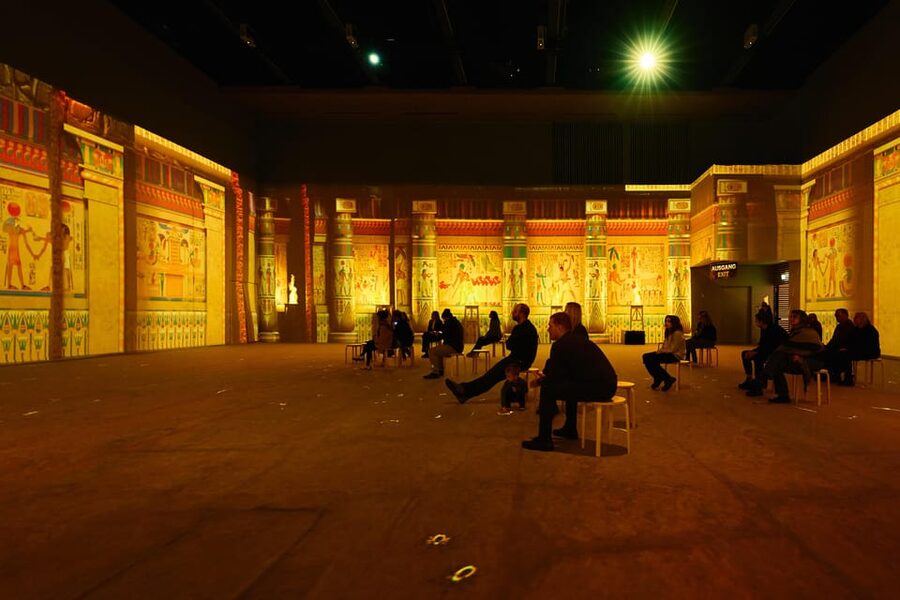 Zurich: Tutankhamun immersive exhibition incl. VR experience - Walking virtually through the Valley of the Kings