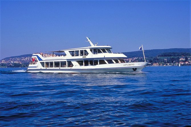 Zurich Walking Tour With Cruise and Aerial Cable Car - Lindenhof Hill: a pause above the river